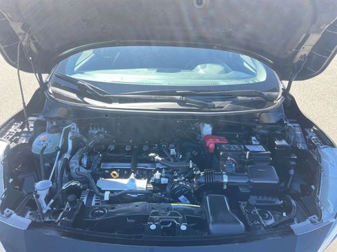 Used 2025 Nissan Versa SV image 30