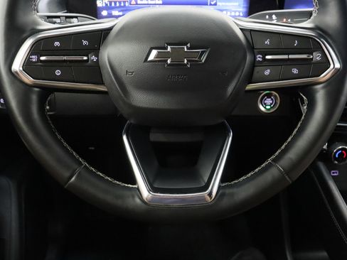 Used 2025 Chevrolet Traverse LT w/ Midnight/Sport Edition image 26