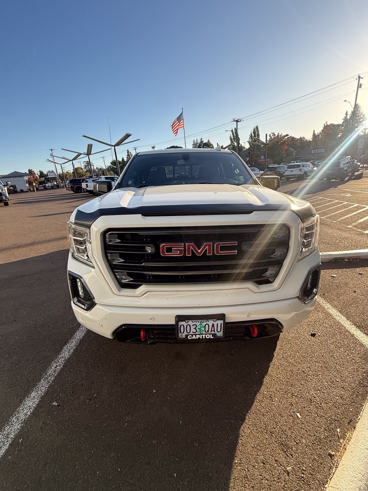 Used 2021 GMC Sierra 1500 AT4 w/ AT4 Value Package AWD/4WD image 2