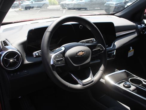 New 2027 Chevrolet Equinox LT FWD image 10