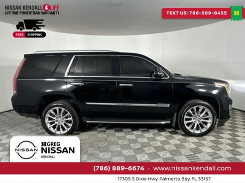 Used 2018 Cadillac Escalade Luxury image 13