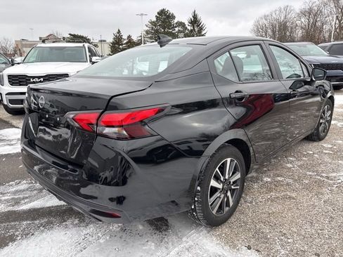 Used 2025 Nissan Versa SV image 5