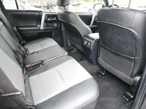 Used 2018 Toyota 4Runner SR5 Premium AWD/4WD image 14