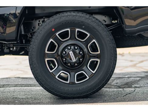 New 2025 Ford F250 Platinum AWD/4WD image 5