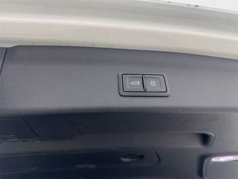 Used 2022 Audi Q3 2.0T Premium w/ Convenience Package image 83