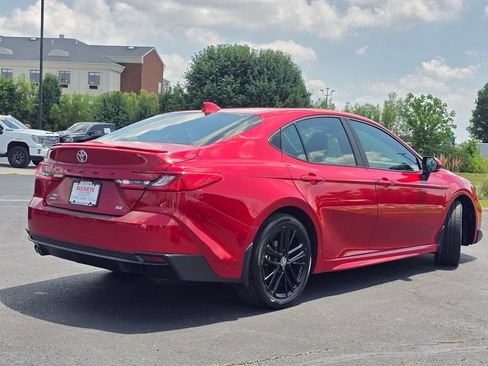 Certified 2025 Toyota Camry SE w/ Convenience Package AWD/4WD image 8