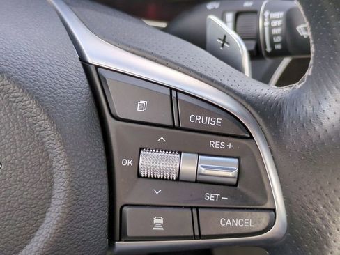 Used 2021 Genesis G70 2.0T image 23