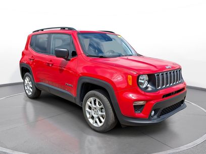 Used 2022 Jeep Renegade Latitude w/ Sun/Sound Group
