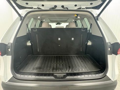 Used 2024 Toyota Grand Highlander AWD image 9