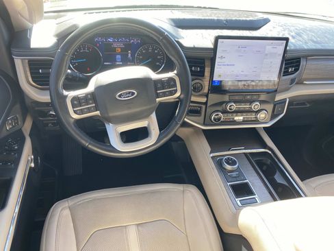 Used 2022 Ford Expedition Limited image 15