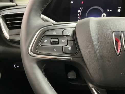 Used 2025 Buick Encore GX Avenir w/ Avenir Technology Package image 18