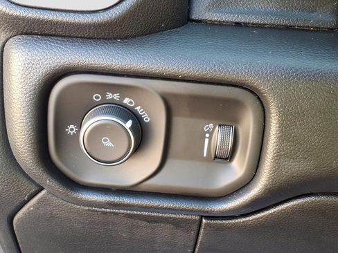 Used 2021 RAM 2500 Tradesman image 21