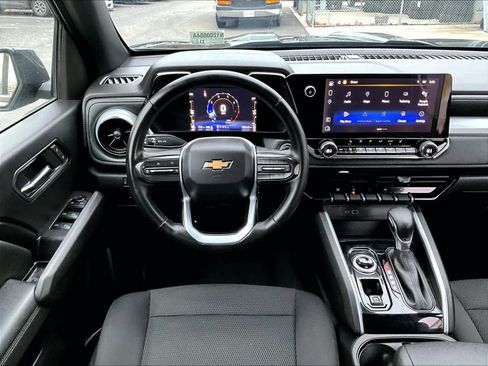 Used 2023 Chevrolet Colorado LT w/ LT Convenience Package II image 17