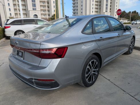 New 2026 Volkswagen Jetta Sport FWD image 4