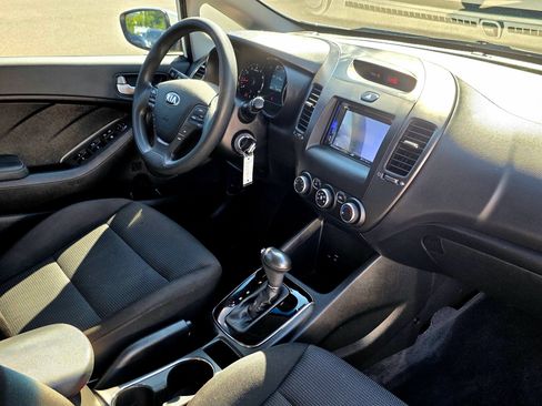 Used 2018 Kia Forte LX FWD image 30