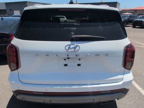 Used 2025 Hyundai Palisade SEL FWD image 4