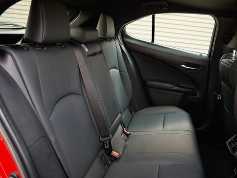 Used 2023 Lexus UX 250h F Sport FWD image 20