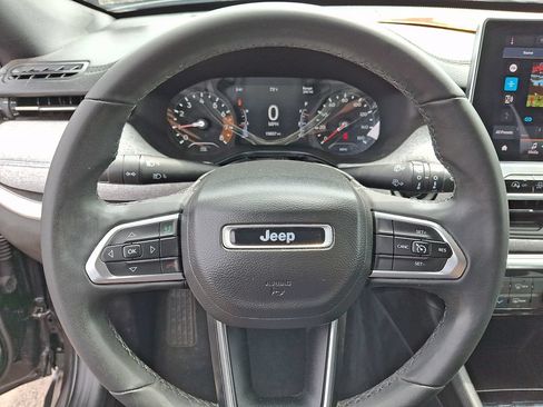 Certified 2023 Jeep Compass Latitude AWD/4WD image 18