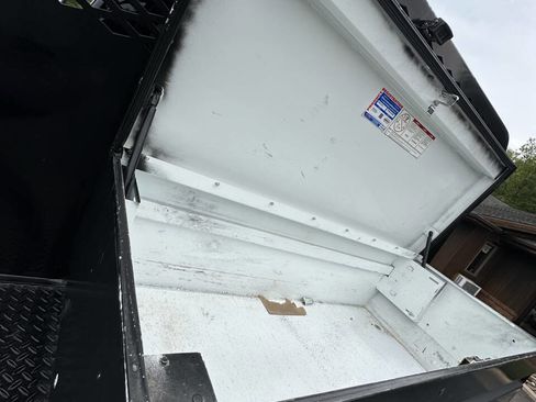 Used 2018 Ford F650 2WD Crew Cab Super Duty image 19