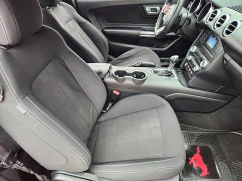 Used 2019 Ford Mustang Coupe RWD image 14
