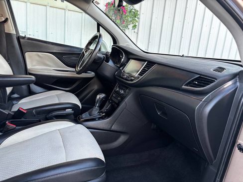 Used 2018 Buick Encore Preferred image 14