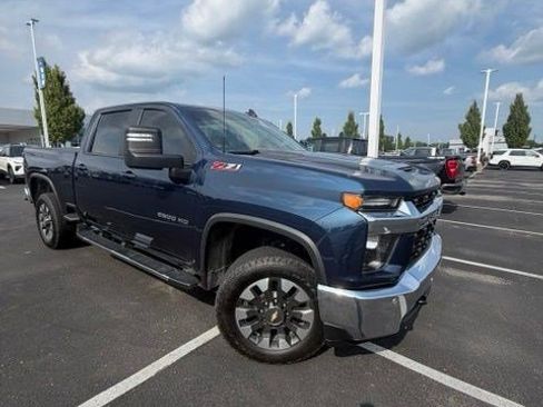 Used 2021 Chevrolet Silverado 2500 LT w/ All Star Edition AWD/4WD image 2
