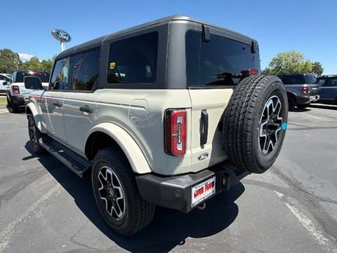 New 2026 Ford Bronco Outer Banks AWD/4WD image 6
