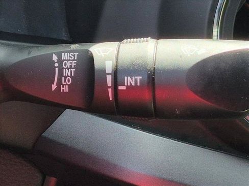 Used 2021 Toyota Tacoma TRD Off-Road w/ Technology Package AWD/4WD image 10
