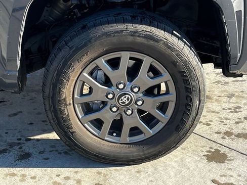 Used 2024 Toyota Tacoma SR5 image 6