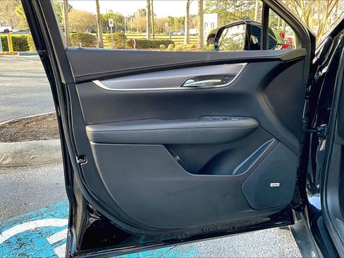 Used 2022 Cadillac XT5 Luxury w/ LPO, Floor Liner Package image 60