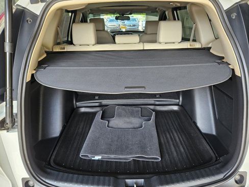 Used 2018 Honda CR-V Touring image 11