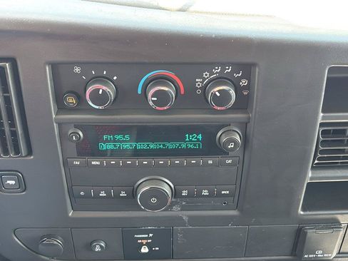 Used 2025 GMC Savana 2500 w/ Driver Convenience Package RWD image 28