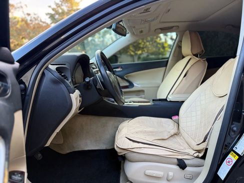 Used 2006 Lexus IS 250 image 9