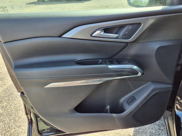Used 2025 Chevrolet Traverse LT AWD/4WD image 62