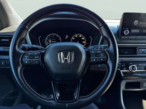 Used 2023 Honda Pilot Sport image 28