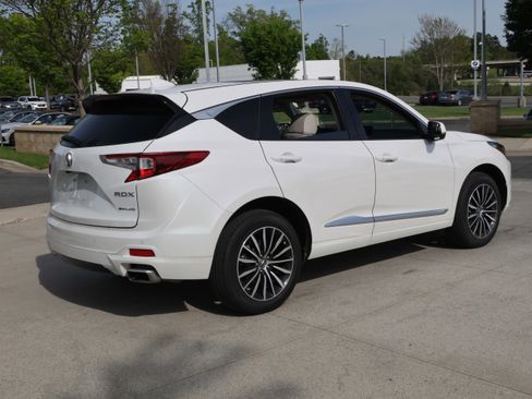 Used 2025 Acura RDX SH-AWD w/ Advance Package image 9