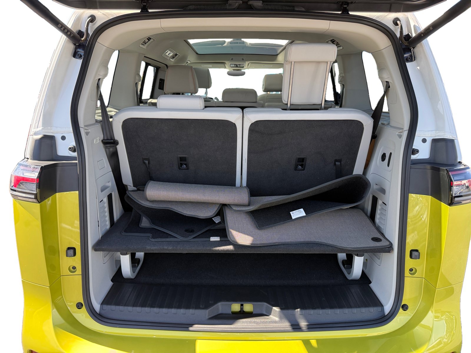 Certified 2025 Volkswagen ID. Buzz 1st Edition w/ Cupholders Package RWD image 17