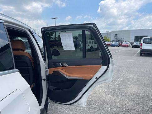 Used 2022 BMW X5 xDrive45e AWD/4WD image 52