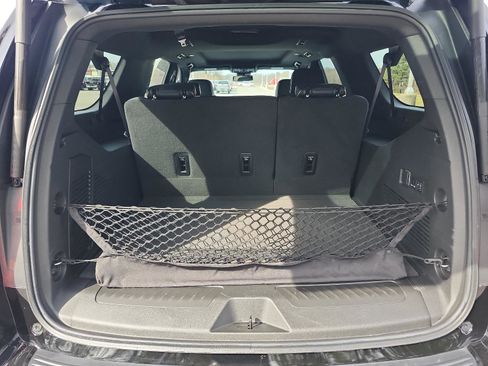 Certified 2024 GMC Yukon XL SLT w/ SLT Premium Package image 11