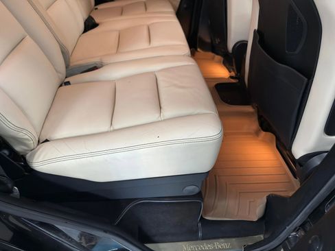 Used 2015 Mercedes-Benz G 550 image 16