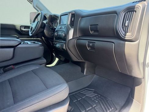 Used 2025 Chevrolet Silverado 2500 Custom w/ Custom Value Package AWD/4WD image 17