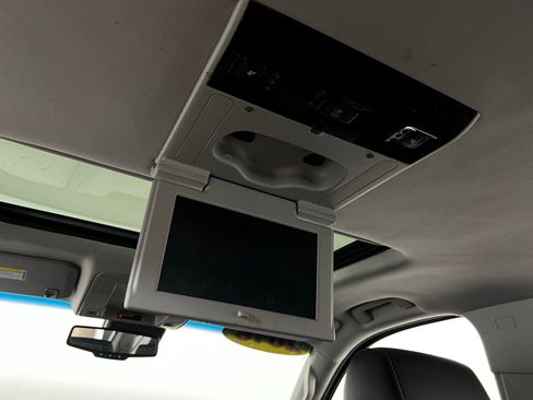 Used 2016 GMC Yukon XL SLT w/ Open Road Package image 29