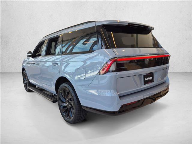 New 2027 Lincoln Navigator Reserve w/ Jet Appearance Package AWD/4WD image 2