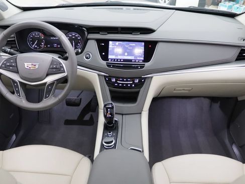 Used 2023 Cadillac XT5 Premium Luxury w/ LPO, Floor Liner Package AWD/4WD image 16