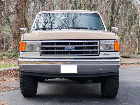 Used 1990 Ford Bronco Custom image 13