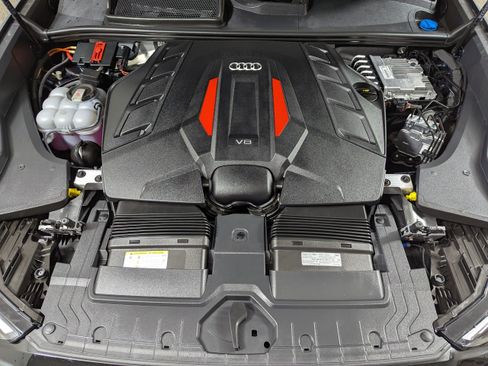 Certified 2024 Audi SQ8 Premium Plus AWD/4WD image 32