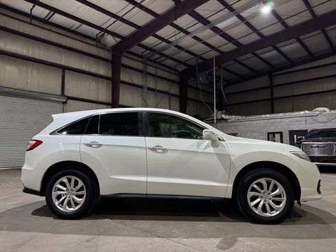 Used 2016 Acura RDX w/ AcuraWatch Plus Package image 4