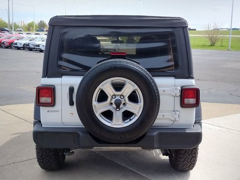 Used 2020 Jeep Wrangler Unlimited Sport S AWD/4WD image 14