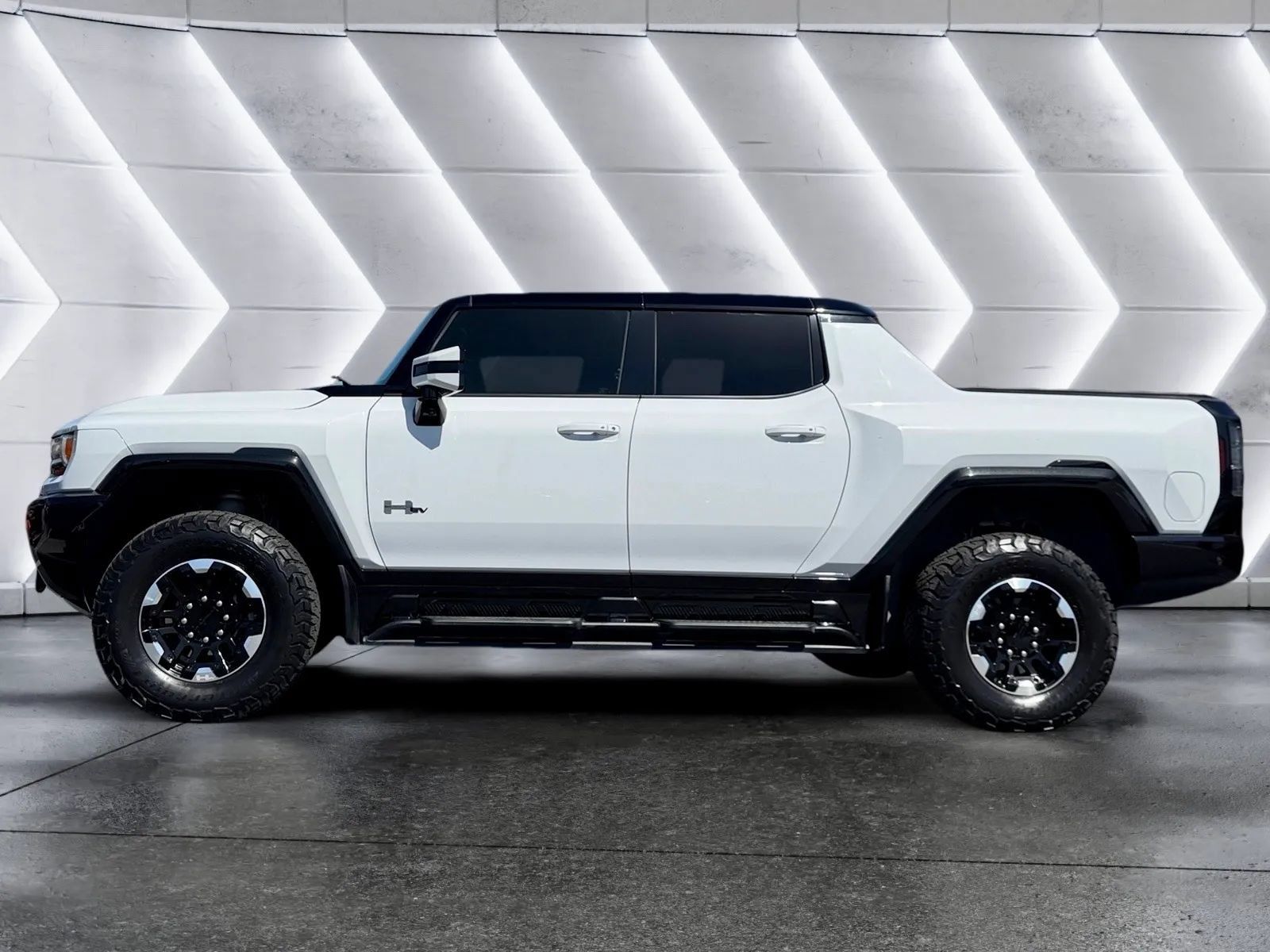 Used 2023 GMC Hummer EV Edition 1 AWD/4WD image 5