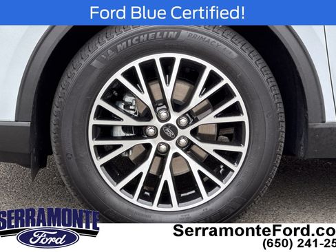 Certified 2025 Ford Escape SE w/ PHEV Premium Package FWD image 30